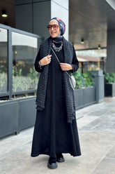 Black Solid Crew neck dress